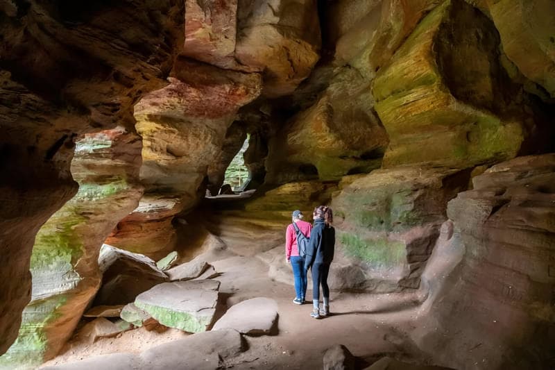Caving in Krem Liat Pruh 